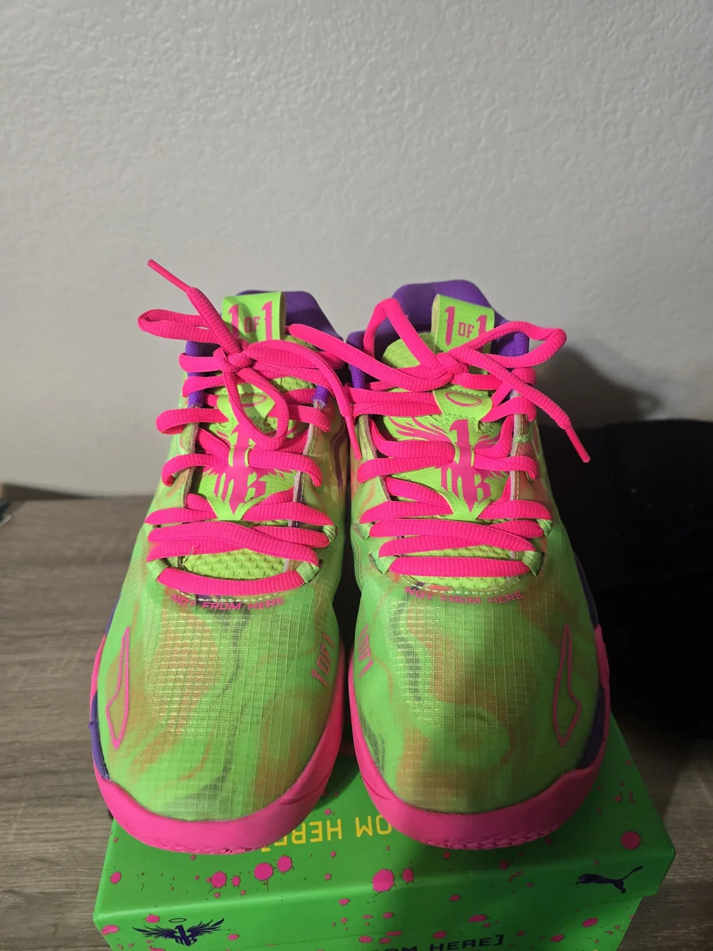 PUMA Melo's (barley worn) unisex kids Neon Green & Pink Athletic Sneakers